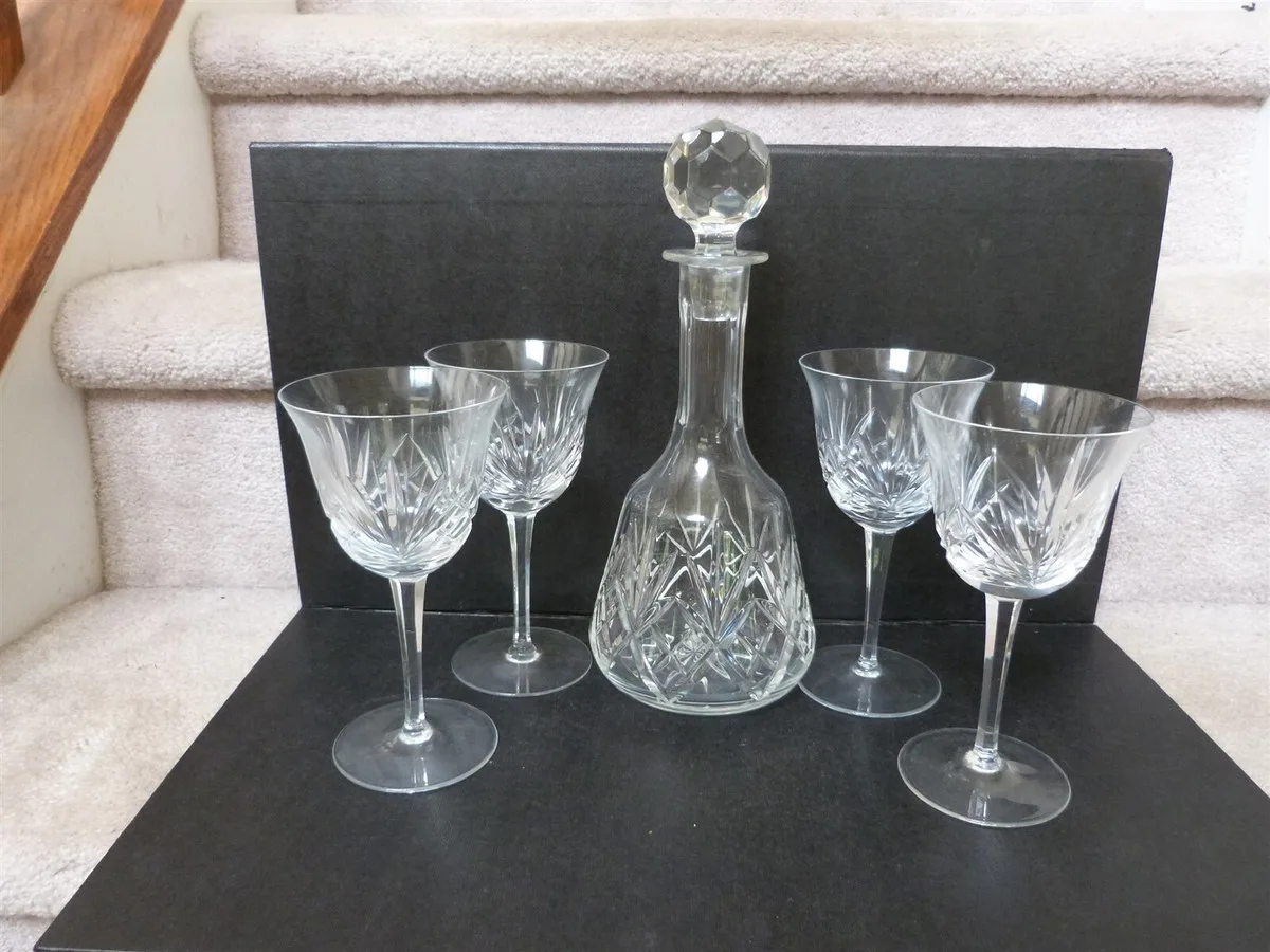 Cut crystal decanter and stemware