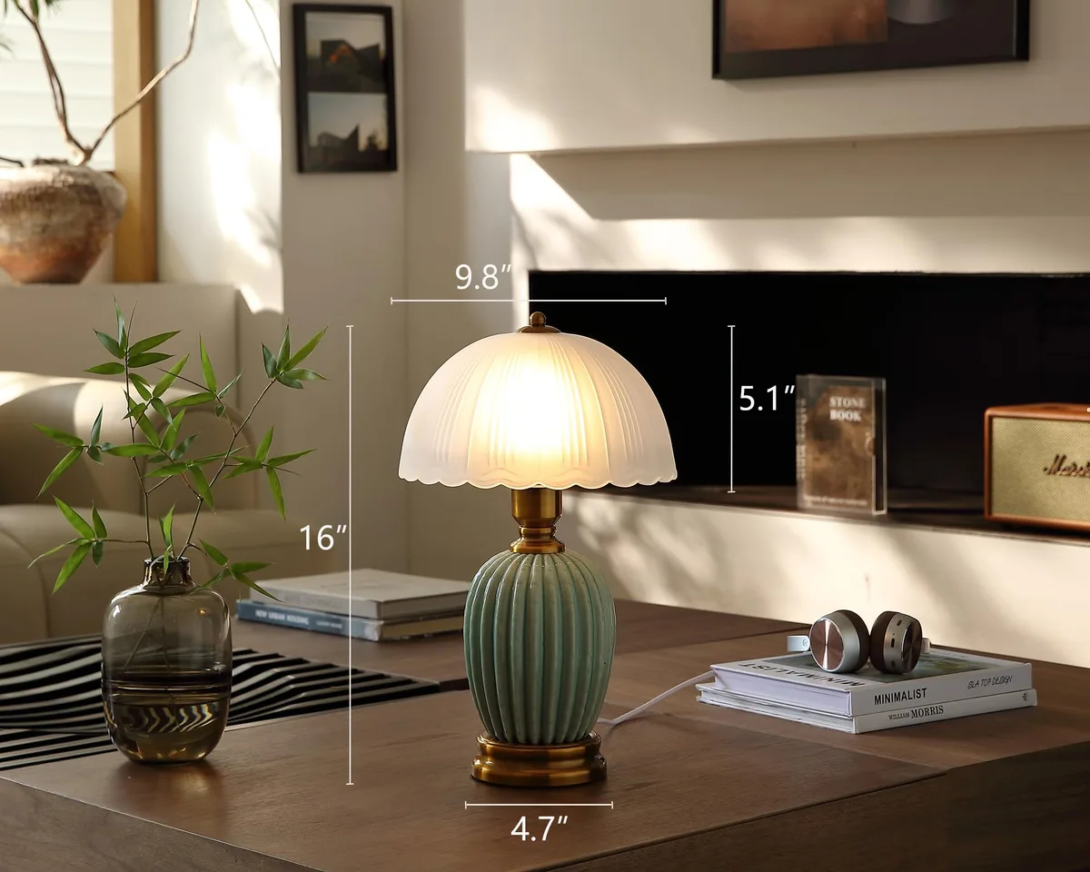 Retro ceramic table lamp